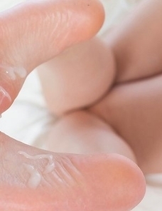 Horny fetishist worships Airi Mashiro's feet before fucking them real hard