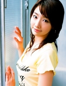 Kaori Manabe is a true fashion model no matter what wears