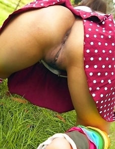 Stunning Milk Yada was walking around the park when she suddenly felt her muffin pulsating in her panties.