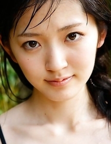 Airi Suzuki walks on favorite streets exposing her curves