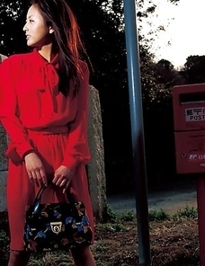 Sayaka Ogata shows sexy legs in fascinating photo sessions