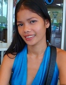 Stunning Filipina teen Anabel