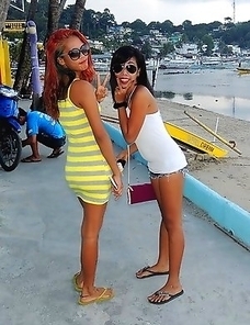 A pair of cock-crazed Filipinas