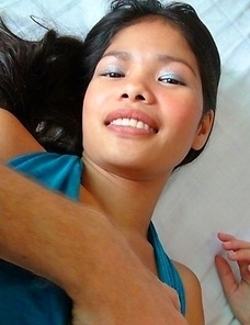 Stunning Filipina teen Anabel