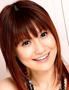 Misuzu Imai possing in sexy bikini