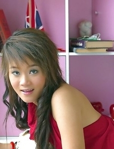 See Honey Rym give herself a sensational thrill as she touches herself. She pulls down her panties and this babe has a pussy that is very hairy.
