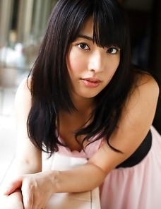 Kana Yume is so erotic even when she brushes her teeth