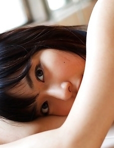 Kana Yume is so erotic even when she brushes her teeth