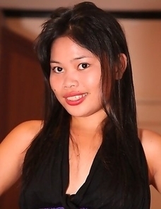 Raunchy Filipina girl Alona
