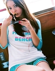 Nozomi Sasaki is happy when buys clothes for her hot curves