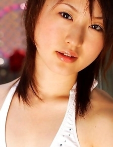 Naoko Sawano with fit curves can´t wait to go to the sea