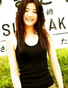 Natsuki Harada is racy babe loving to travel with train