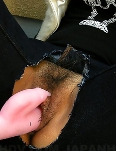 Emiri Seo gets drilled with sex toy