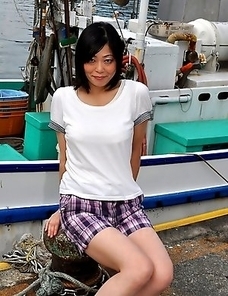 Hot Japanese lady Rika Shibuki