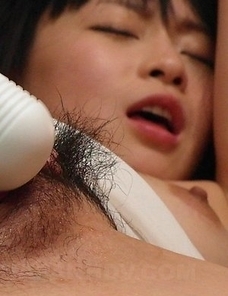 Nozomi Hazuki gets cum in mouth after sucking