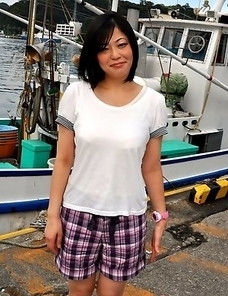 Hot Japanese lady Rika Shibuki