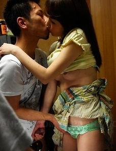 Chika Sasaki sucks cock while rubbing pussy