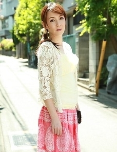 Asian Chika Sasaki in pink and yellow outfit