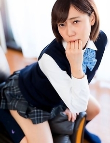 Busty Japan teen  Fujikawa Reina in schoolgirl uniform